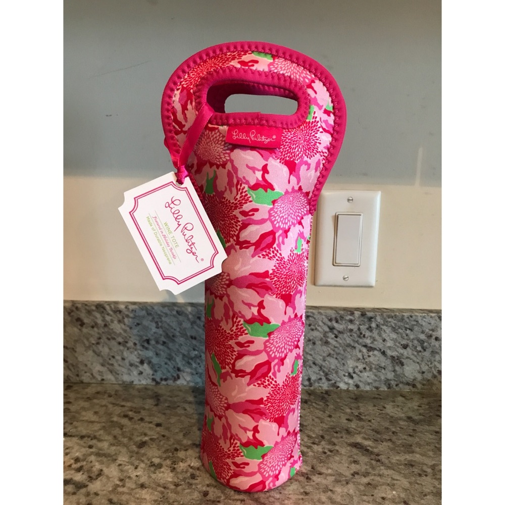 Lilly Pulitzer Wine Tote in Holiday Twinkle
